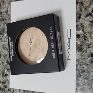 LAST ONE!! New MAC Double Dimension Skinfinish in Double Gleam